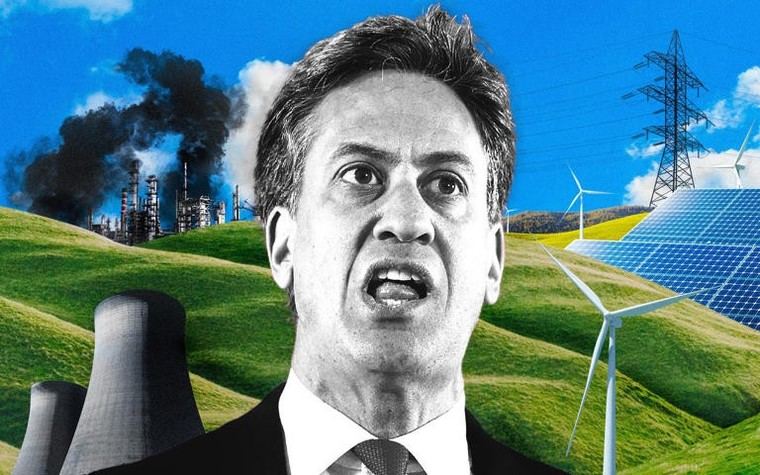 Exjefe de MI6 advierte que la iniciativa de net zero de Miliband pone en riesgo la seguridad nacional