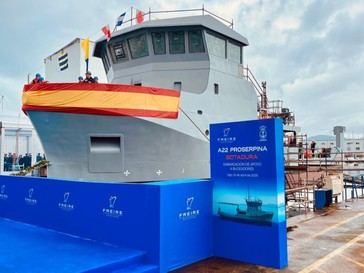 Botadura del buque A22 Proserpina en Vigo para la Armada Española