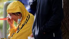 Tragedia en Hong Kong: incendio deja al menos 128 muertos y desata la ira de los residentes