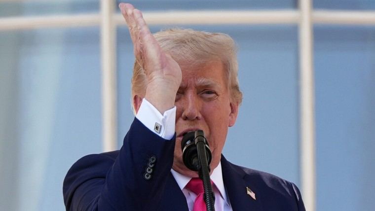 Trump amplía aranceles a más países en su guerra comercial