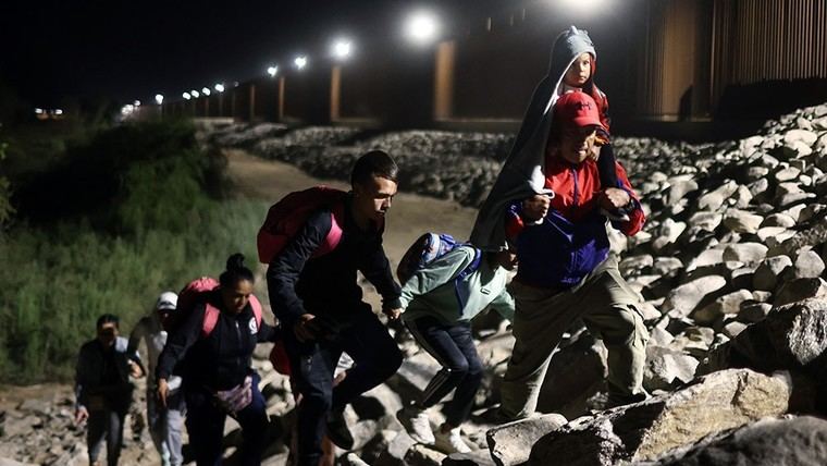Crisis en la frontera: Doc Pete Chambers alerta sobre inmigración y trata de personas
