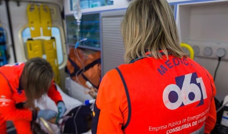 Hombre herido tras caer de un tejado en La Rinconada