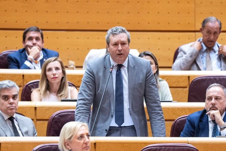 Íñigo Fernández critica a Albares por fomentar el odio hacia España en Iberoamérica