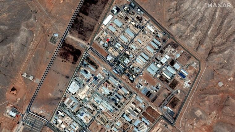 Irán asegura que no hubo fugas tras ataque a su planta nuclear en Isfahán