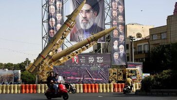 Irán advierte a sus vecinos que permiten ataques desde sus bases