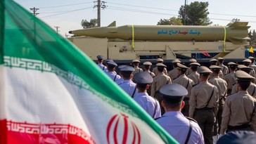 Irán amenaza con atacar intereses económicos de EE.UU. e Israel tras agresión a su banco