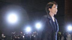 Sanae Takaichi se convierte en la primera mujer primer ministro de Japón, pero enfrenta críticas por su postura conservadora