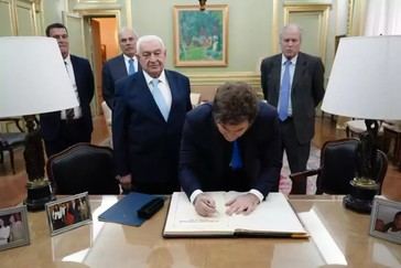 Milei promete vetar leyes que amenacen el equilibrio fiscal