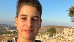 Liberan a adolescente palestino-estadounidense tras nueve meses en prisión israelí