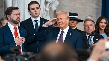 Trump asume la presidencia por segunda vez y promete una 