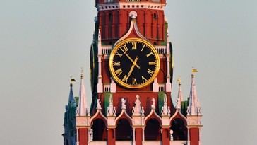 Rusia mantiene comunicación constante con Irán, según el Kremlin