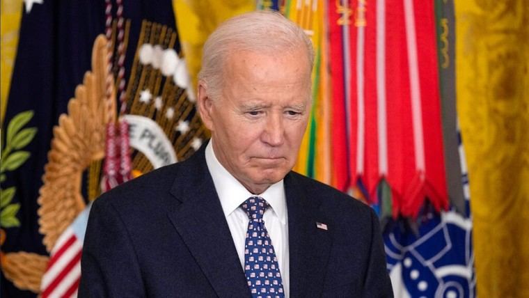 Biden enfrenta dificultades tras abandonar la carrera presidencial de 2024