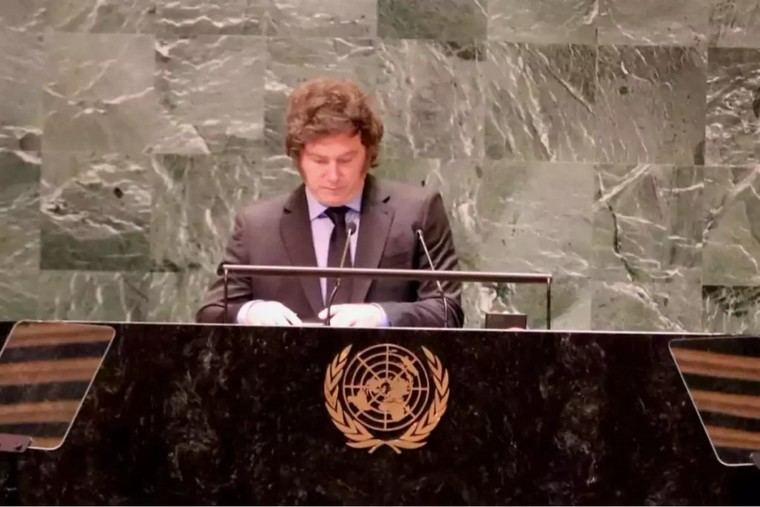 Transformación de la Diplomacia: Un Llamado a la Libertad y Eficiencia