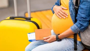 La Casa Blanca considera restringir la entrada de mujeres embarazadas a EE.UU