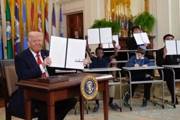 Corte Suprema avala despido masivo en el Departamento de Educación de Trump