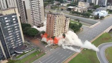 Demolido el icónico Hotel Torre Palace en Brasil