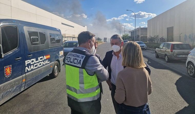 La Junta prorroga la emergencia por el incendio en Alcalá de Guadaíra