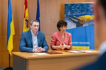 Inaugurada la primera Casa de Ucrania en España por Elma Saiz y Oleksiy Chernyshov