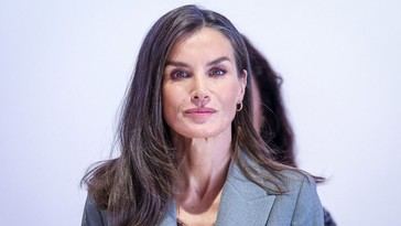 La reina Letizia felicita en guaraní a un centro cultural en Paraguay