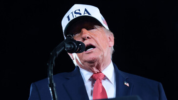 Trump anuncia que los nuevos centros de datos de gran escala deberán generar su propia electricidad