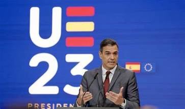 La Junta Electoral abre expediente al presidente Sánchez por hacer campaña desde la UE