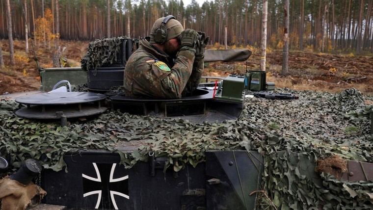 Lavrov asegura que Rusia no planea agresiones, pero está lista si Europa decide luchar