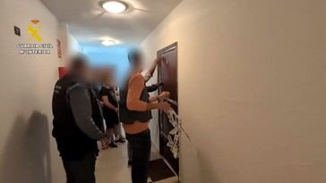 Rescatan a una menor víctima de agresiones y estafas en Huelva
