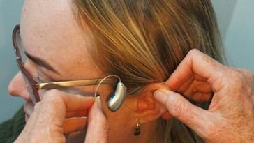 Científicos restauran la audición en personas con sordera congénita por primera vez