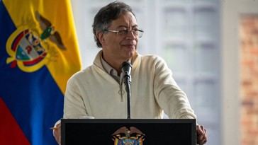 Petro llama a colombianos en el exterior a regresar por riesgo de explotación