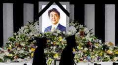 Hombre admite haber asesinado al ex primer ministro japonés Shinzo Abe