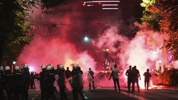 Protestas en Serbia: manifestantes levantan barricadas en varias ciudades