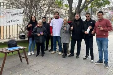 Marcelo Souberbielle se une a la campaña de afiliación de LLA en La Falda