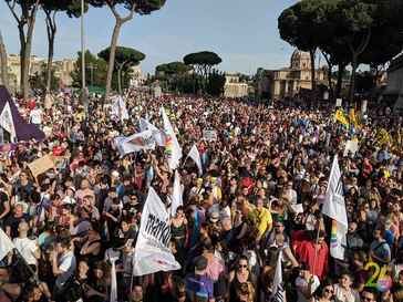 Meloni sustituye en Italia el Orgullo LGTB por el Orgullo Familiar