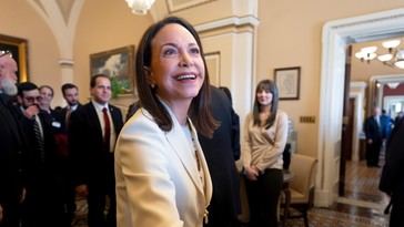 María Corina Machado entrega medalla Nobel de la Paz a Donald Trump