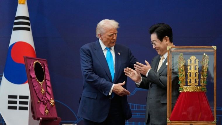 Trump se convierte en el primer presidente estadounidense en recibir la Gran Orden de Mugunghwa de Corea del Sur