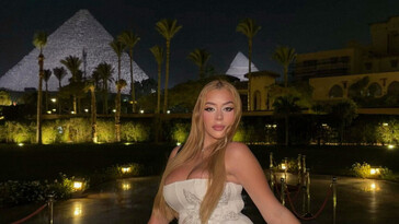 Influencer brasileña denuncia acoso sexual durante su detención en Egipto