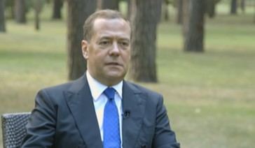 Medvedev advierte que Rusia responderá con tácticas nucleares si NATO arma a Ucrania