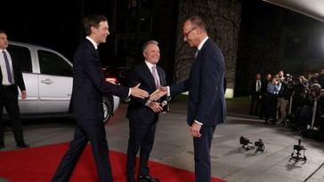 Witkoff y Kushner ignoran casi a Merz en Berlín