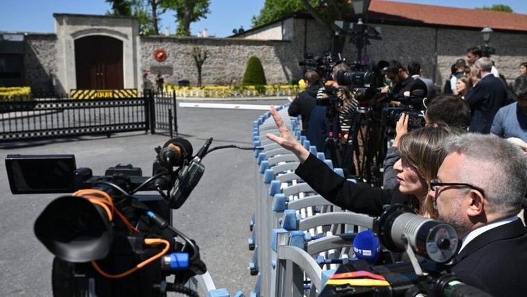 Moscú acusa a Kiev de convertir negociaciones en Estambul en un espectáculo