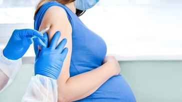 Estudio revela riesgos ocultos de las vacunas COVID-19 y cuestiona su seguridad