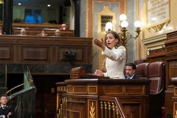Muñoz critica el veto en el Parlamento y defiende la democracia frente a Armengol
