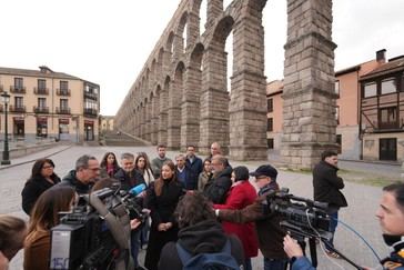 Muñoz solicita a Sánchez comparecer urgentemente en el Congreso por decisiones unilaterales en defensa y exteriores