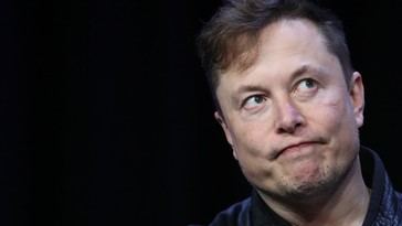 Musk critica la ley del Reino Unido que busca restringir redes sociales a menores