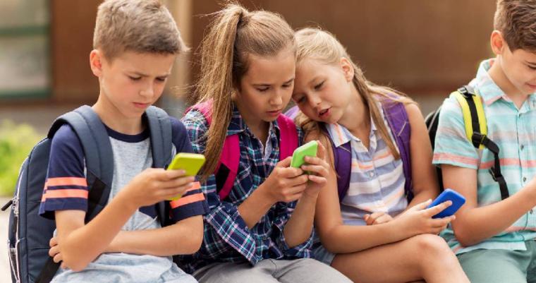 Nueva Zelanda prohibirá los teléfonos celulares en las escuelas