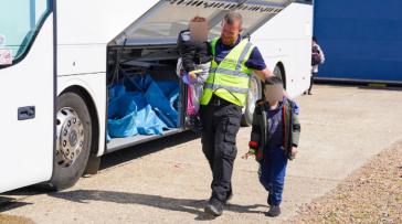 Escándalo en el sistema de asilo: niños víctimas de trata encarcelados con delincuentes sexuales en Gran Bretaña