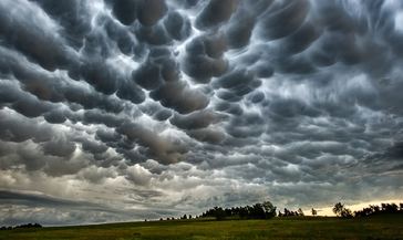 Un cielo cubierto de nubes mammatus apareció sobre la provincia china de Hubei