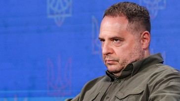 Kuleba critica a Yermak y lo llama 