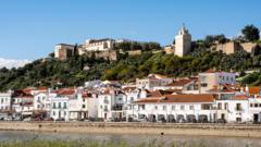 Detienen a pareja por abandonar a niños en carretera en Portugal