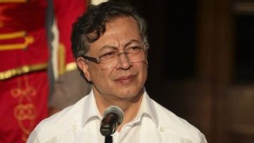 Petro defiende a Cuba: "Debería ser apoyada, no atacada"