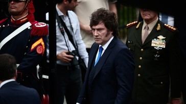 Francia solicita declarar a Javier Milei 'persona no grata' antes de su visita
